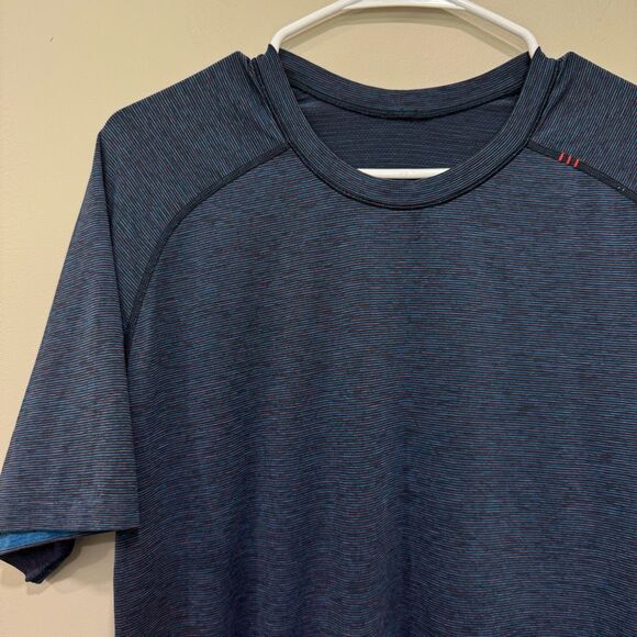 Lululemon Men’s XL Metal Vent Tech Athletic Tee Blue Red Striped - Picture 3 of 7